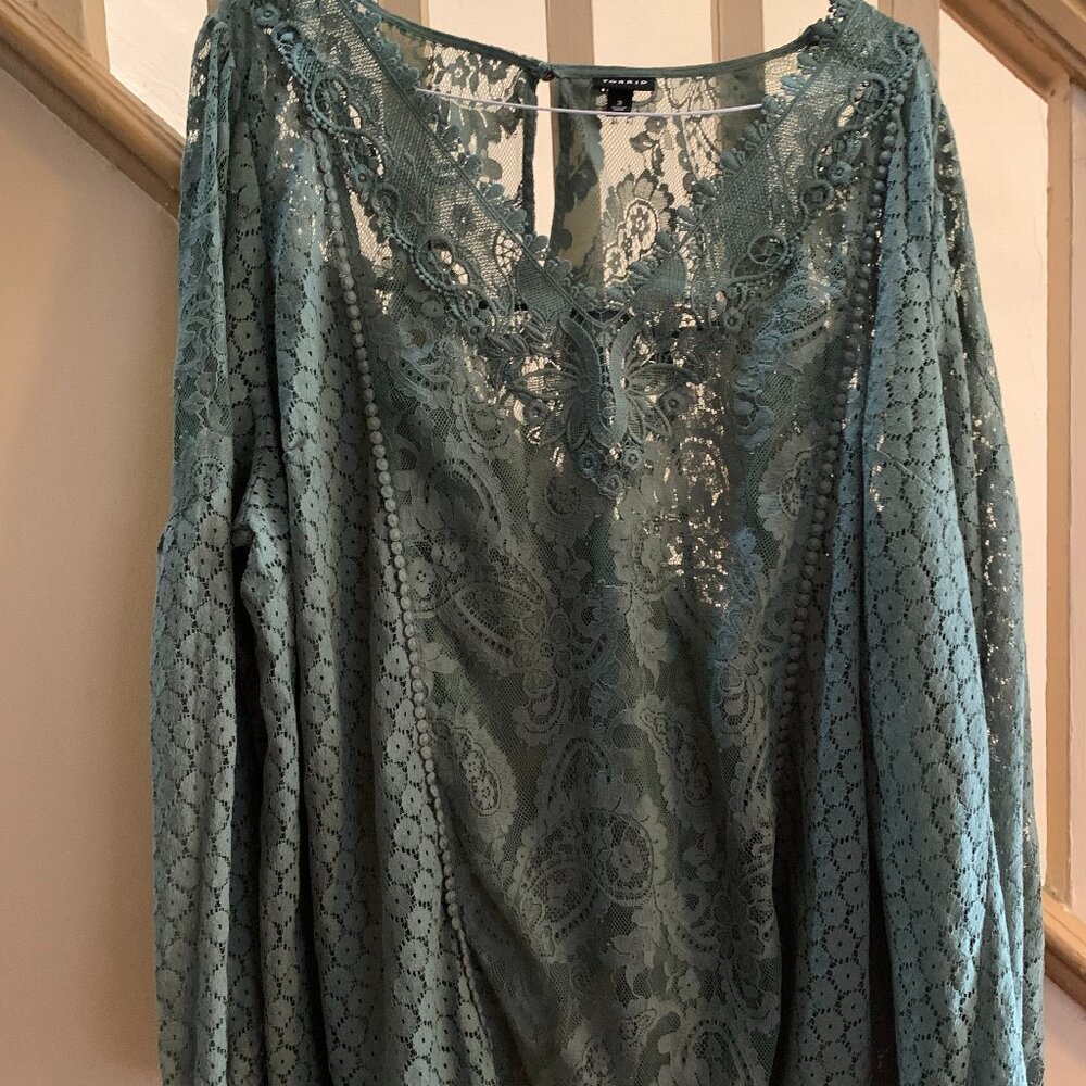 Torrid Green Lace Shirt Size 3